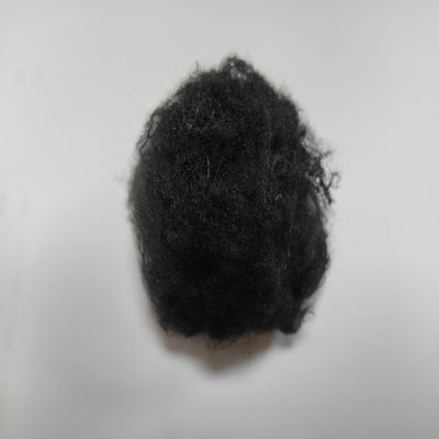 Καλή τιμή. Υγροσκοπική ανακυκλωμένη ίνα πολυεστέρα 1.4D 38mm Μαύρο με καλύτερο τσαλάκωμα σε απευθείας σύνδεση