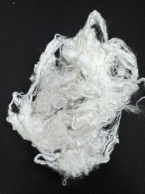 Καλή τιμή. 1.33*38mm Αντι-Πίλινγκ και μαλακό άγγιγμα Lyocell Staple Fiber για πολυτελή κρεβατοκάμαρα σε απευθείας σύνδεση