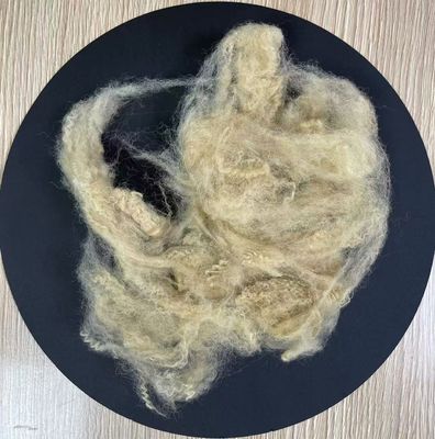 Καλή τιμή. Ανακυκλωμένη πολυεστέρα Staple Fiber 4.5D 64mm Beige χαμηλή επιμήκυνση σε απευθείας σύνδεση