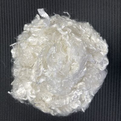 Καλή τιμή. Ψύξη Cloud Velvet Staple Fiber 1.5D*64mm, φιλικό προς το δέρμα για κρεβατοκάμαρα οικιακή υφαντική γέμιση & ύφασμα σε απευθείας σύνδεση