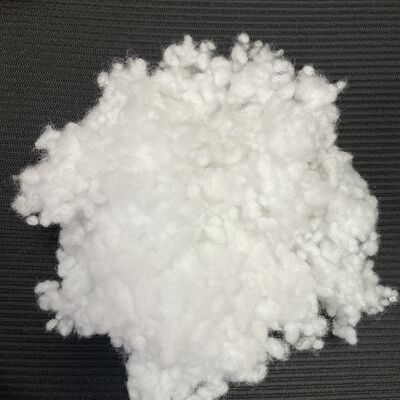 Καλή τιμή. Πρωταθλητική χαλαρή PCM Staple Fiber 2D*30MM φιλική προς το δέρμα ίνες βαμβακιού μαργαριταριών για γεμίσματα μαξιλαριών και στρωμάτων, απαλές ίνες βαμβακιού μαργαριταριών με επεξεργασία σιλικόνης για μαζική παραγωγή σε απευθείας σύνδεση
